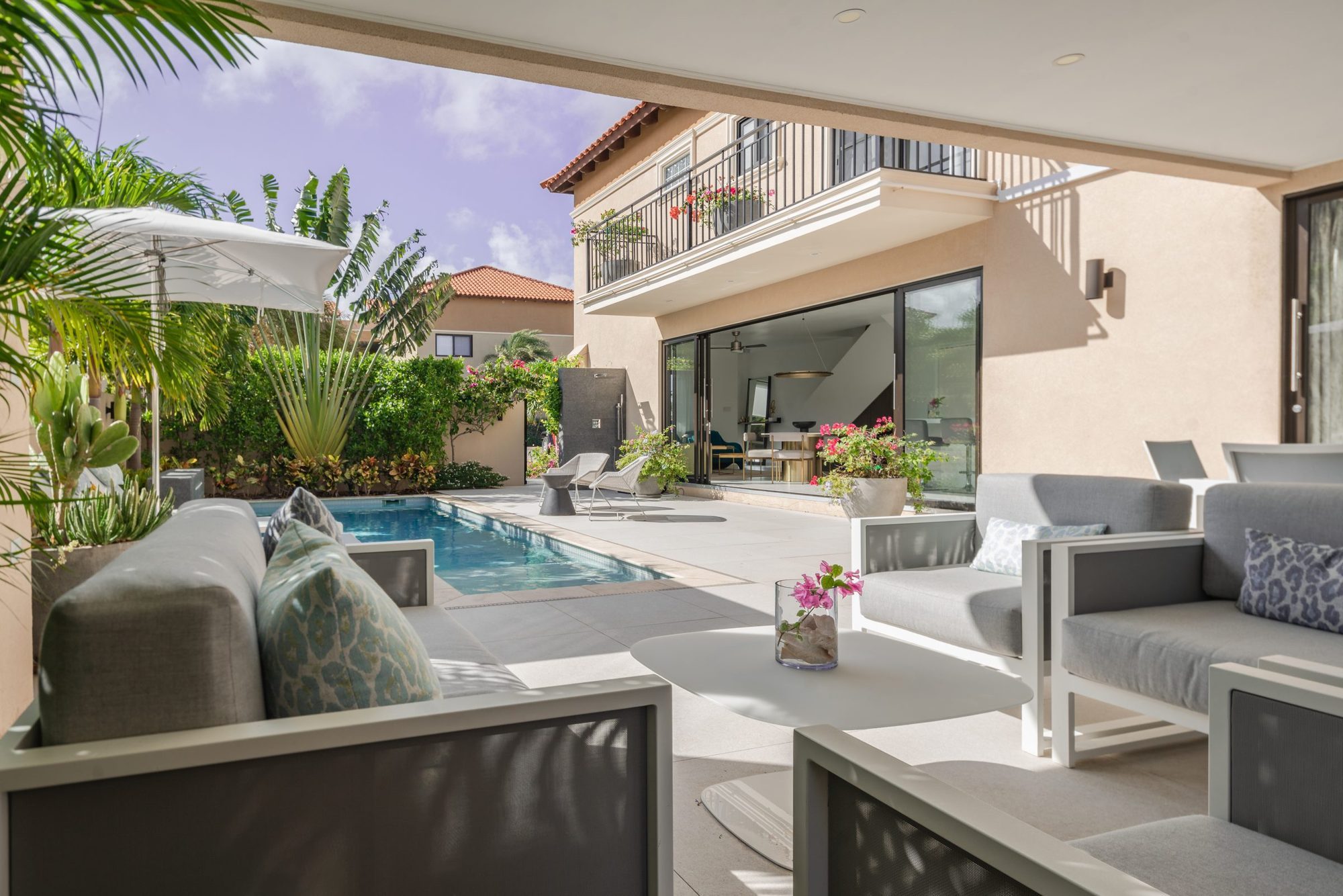 Villa terrace in the Gold Coast community